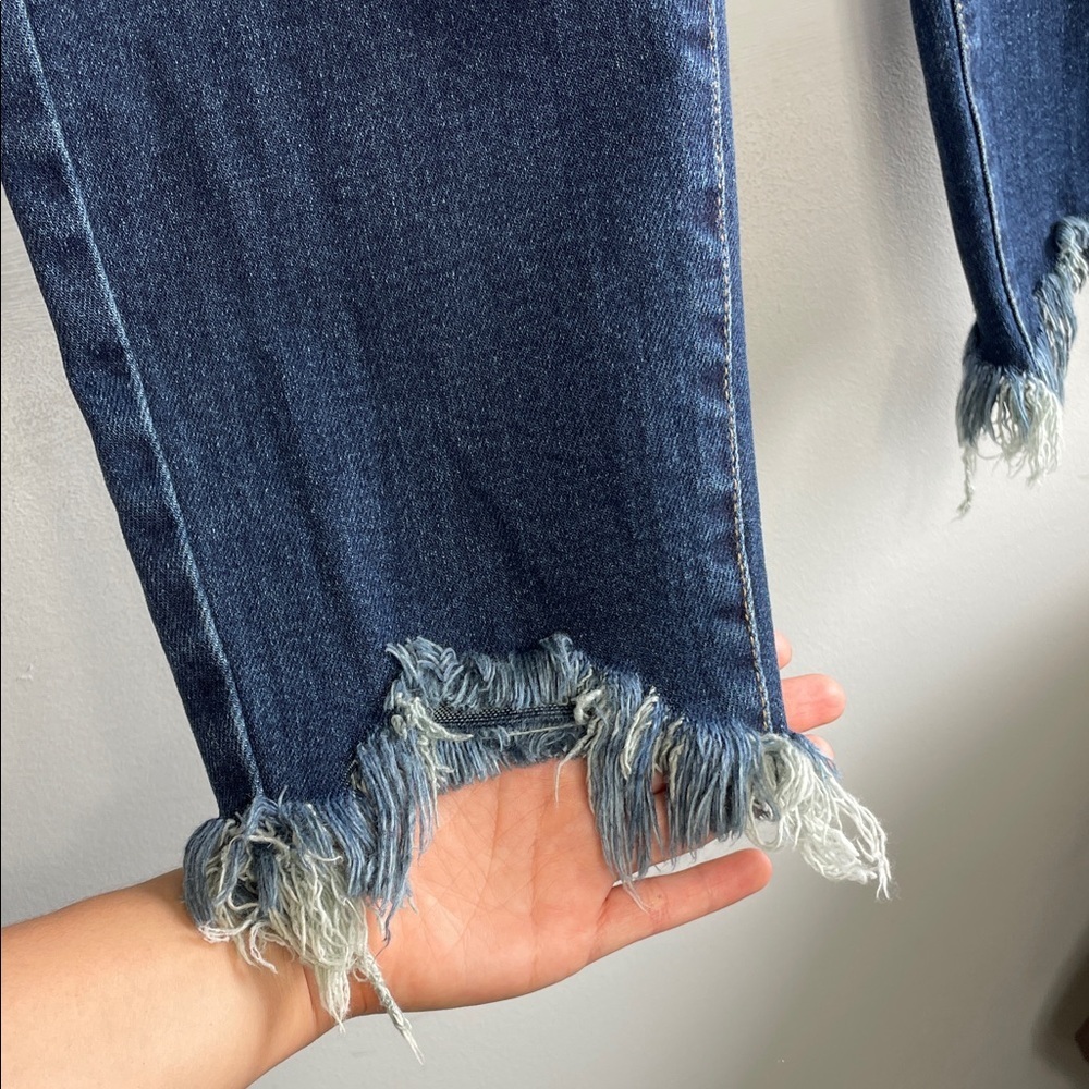 Judy Blue Dark Wash Distressed Skinny Jeans Size 18W - Picture 7 of 13